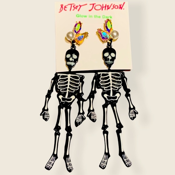 New Betsey Johnson JUST TREATS SKELETON GLOW EARRINGS - Picture 6 of 7